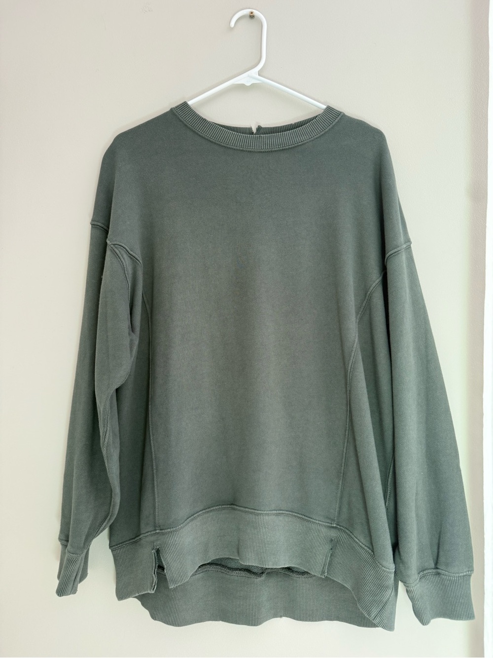 Aerie Oversized Crewneck Sweater in Sage Green